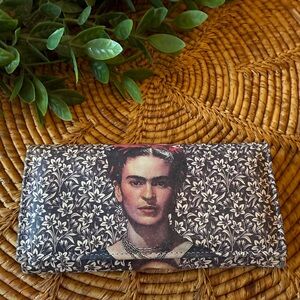 New Frida Kahlo Leather Floral Print Clutch Wallet